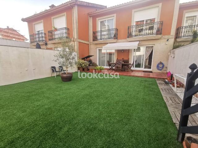 Casa adosada en Venta en Sanxenxo pueblo