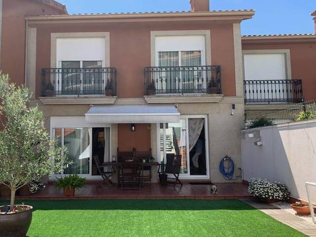 Casa adosada en Venta en Sanxenxo pueblo
