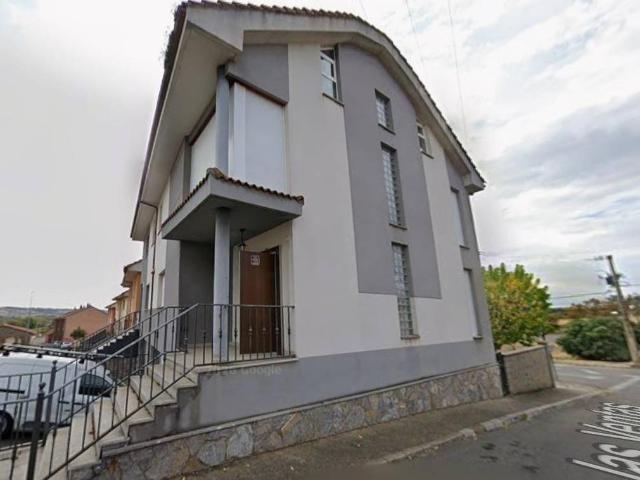 Casa adosada en Venta en Sariegos