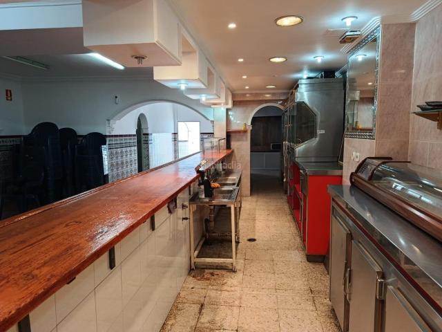 Casa adosada en venta en Sevilla, Torreblanca. VIVIENDA CON GRAN POTENCIAL EN SEVILLA. Casas adosadas.