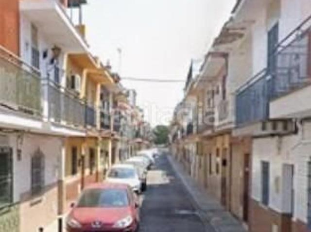 Casa adosada en venta en Sevilla, Torreblanca. CASA ADOSADA OCUPADA A LA VENTA EN TORREBLANCA SEVILLA. Casas adosadas.