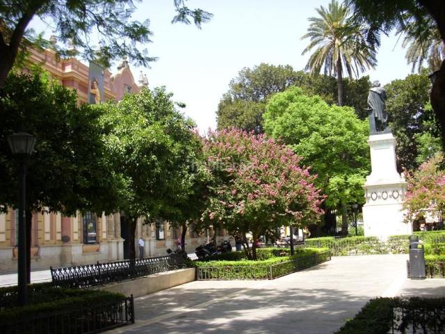 Casa adosada en venta en Sevilla, Arenal Museo. Casas adosadas.