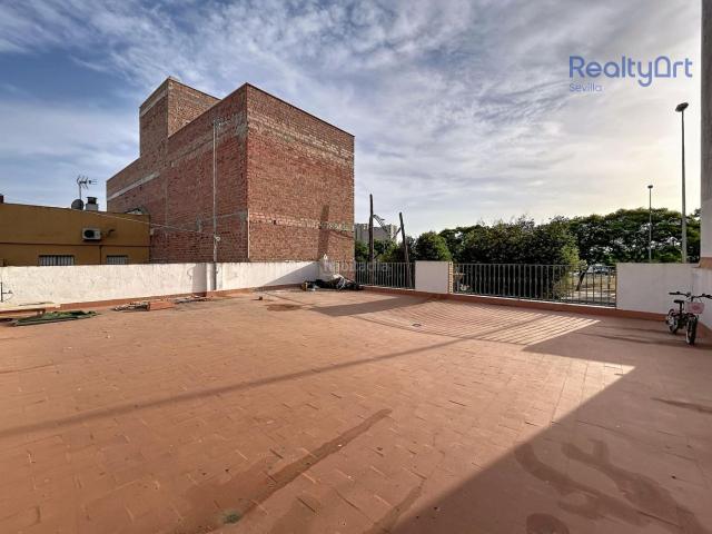 Casa adosada en venta en Sevilla, Bellavista. CHALET ADOSADO BELLAVISTA. Casas adosadas.