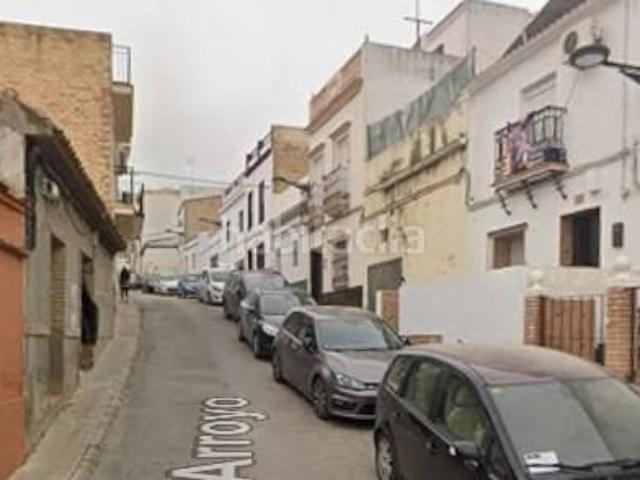 Casa adosada en venta en Sevilla, Cruz Roja. ADOSADO A LA VENTA EN LAS CABEZAS DE SAN JUAN. Casas adosadas.