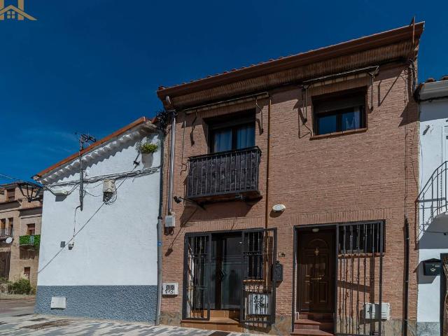Casa adosada en Venta en Sevilla la Nueva