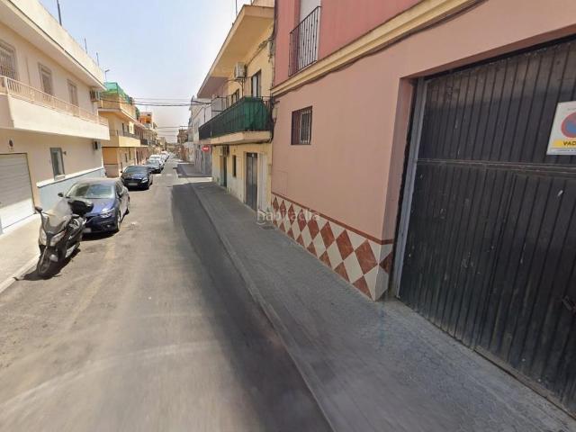 Casa adosada en venta en Sevilla, Palmete. Vivienda unifamiliar en Sevilla. Activo inmobiliario SIN POSESIÓN, NO SE PUEDE VISITAR. Casas adosadas.