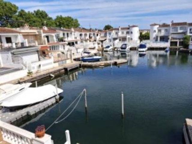 Casa adosada en Venta en Segre Ebre Ter
