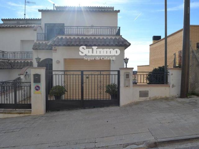 Casa adosada en Venta en Segur de Calafell