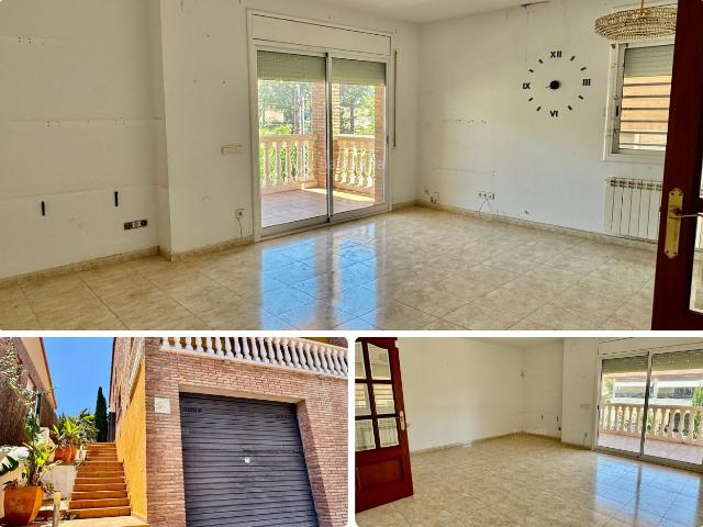 Casa adosada en venta en Segur de Calafell, Segur de Calafell Nucli Urbà Costa Dorada. A pocos minutos de la playa. Casas adosadas Segur de.