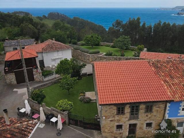 Casa adosada en Venta en Selorio Tornón