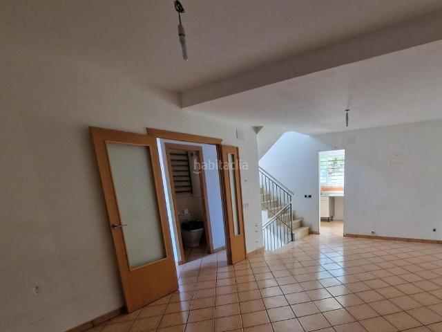 Casa adosada en venta en Sentmenat. CASA EN SENTMENAT. Casas adosadas.