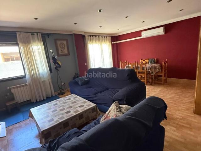 Casa adosada en venta en Seseña, Los Robles. Chalet en Seseña. Casas adosadas.