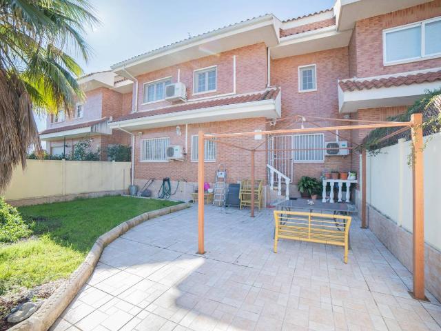 Casa adosada en Venta en Señorío de Illescas