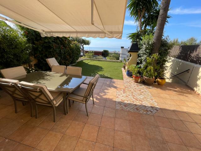 Casa adosada en venta en Sitges, Vallpineda Santa Bàrbara Costa Dorada. Casa Adosada con vistas al Mar. Casas adosadas.