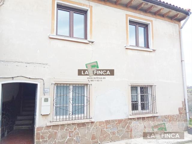 Casa adosada en venta en Siero, Viella Granda Meres. SieroCasa. Casas adosadas.