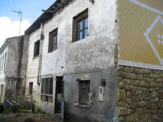 Casa adosada en Venta en Sierín