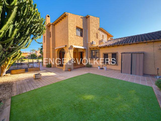 Casa adosada en Venta en Sierra Helada