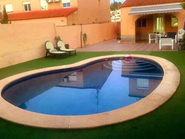 Casa adosada en Venta en Sierra Perenchiza Cumbres de Calicanto Sto Domingo