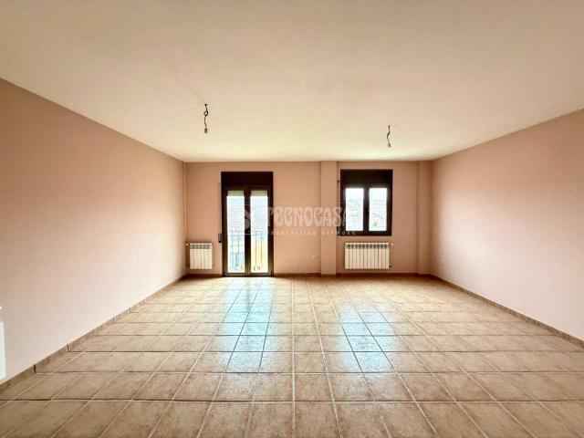 Casa adosada en Venta en Sigüenza