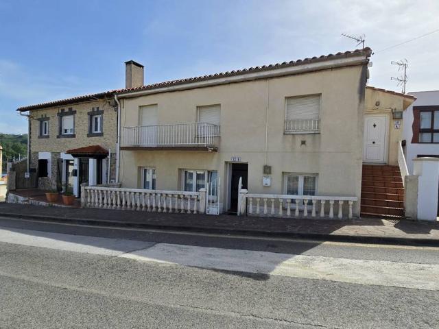 Casa adosada en Venta en Suances