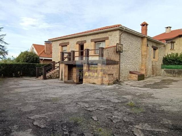 Casa adosada en Venta en Suances