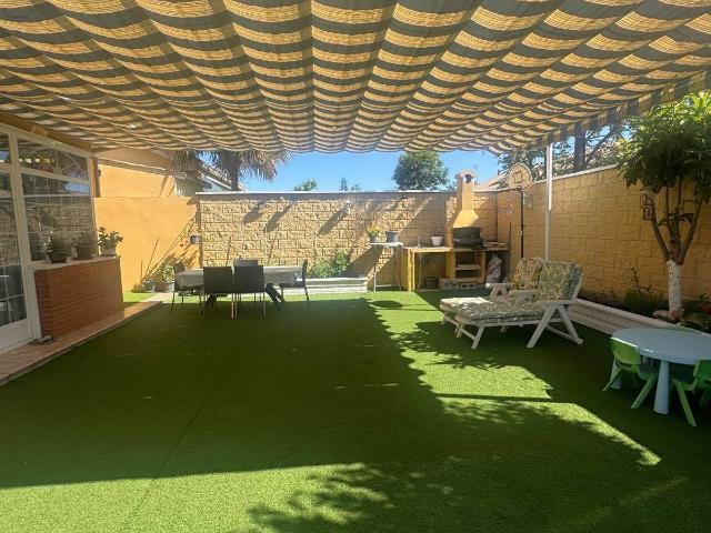 Casa adosada en Venta en Pozo de Guadalajara