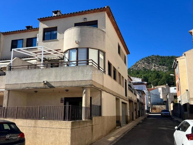 Casa adosada en venta en Pobla Tornesa la. Casa adosada esquinera en la Pobla Tornesa. Casas adosadas Pobla Tornesa.