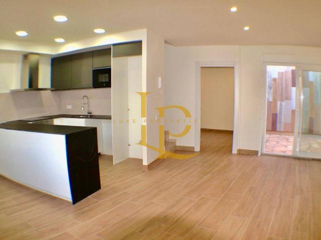 Casa adosada en Venta en Poble Nou