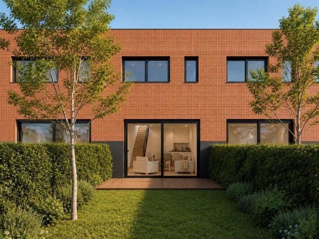 Casa adosada en Venta en Poble Nou
