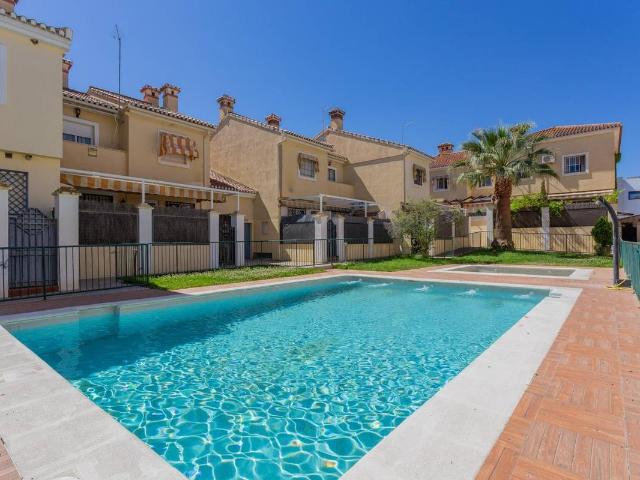 Casa adosada en Venta en Polideportivo