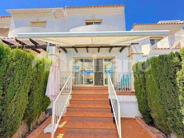 Casa adosada en Venta en Polop