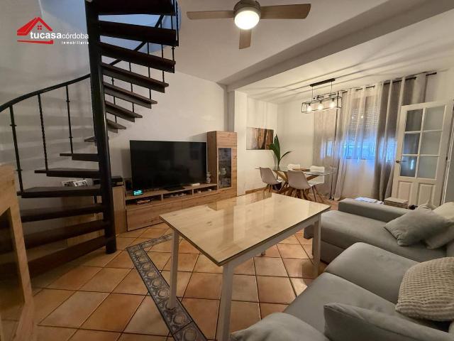 Casa adosada en Venta en Poniente Norte Miralbaida Parque Azahara