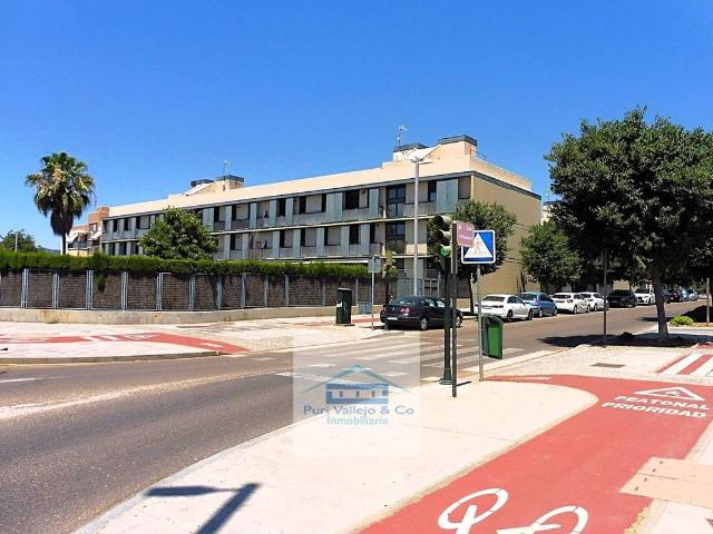 Casa adosada en Venta en Poniente Norte Miralbaida Parque Azahara