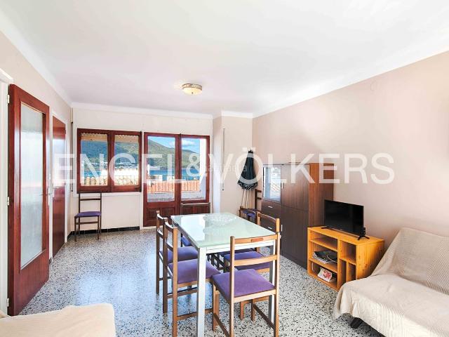 Casa adosada en venta en Port de la Selva El Costa Brava. Casa con Apartamento y Dúplex en El Port de la Selva Costa Brava con Vistas al Mar. Casas adosadas Port de la Selva.