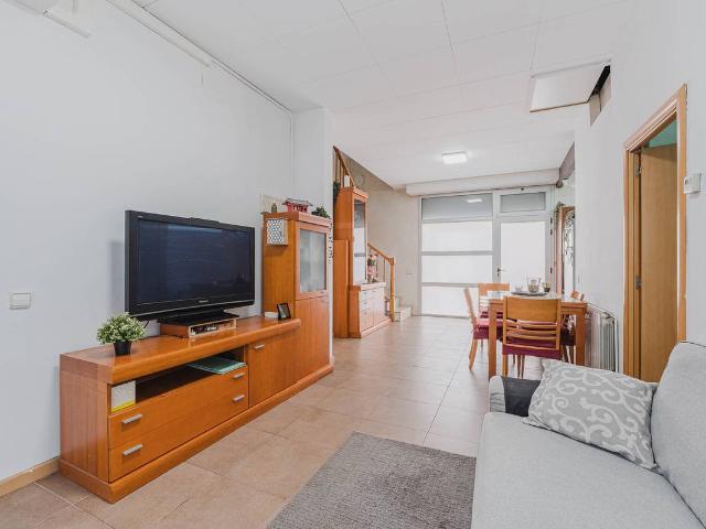 Casa adosada en Venta en Porta