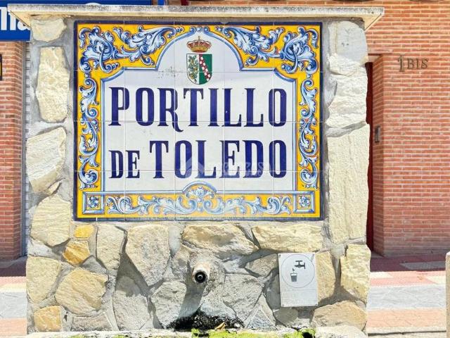 Casa adosada en Venta en Portillo de Toledo