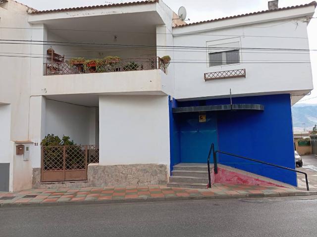 Casa adosada en Venta en Padul