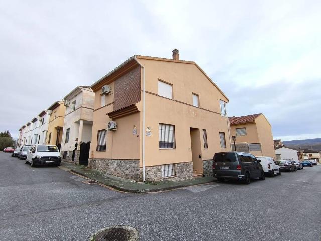 Casa adosada en Venta en Padul