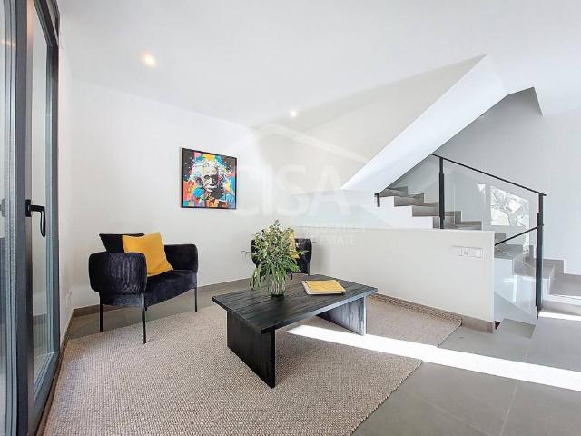 Casa adosada en Venta en Pal Xixerella