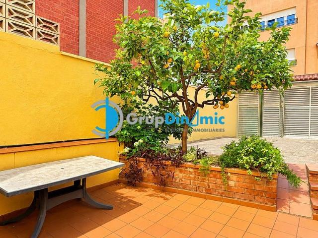 Casa adosada en venta en Palamós, de 198 m² 4 habitaciones por 540.000