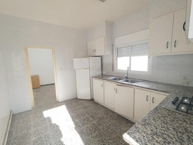 Casa adosada en venta en Palafolls. Descubre el potencial de esta casa en Palafolls y conviértela en el proyecto que siempre has imaginado. Casas adosadas.