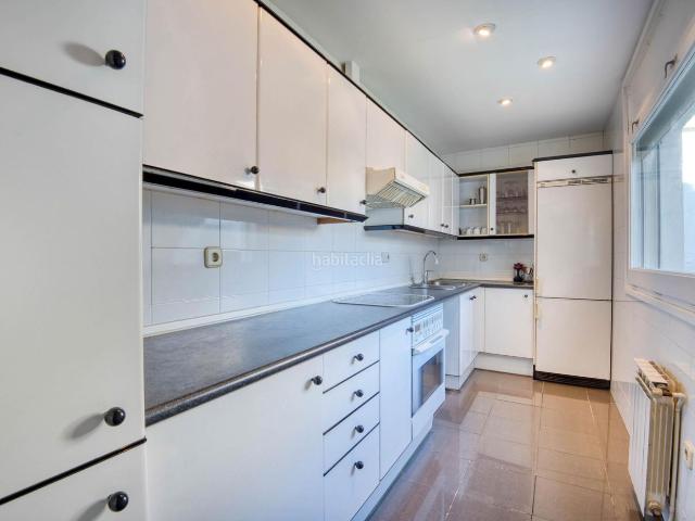 Casa adosada en venta en Palafrugell, Centre Costa Brava. Encantadora casa adosada en el corazón de Palafrugell, con patio. Casas adosadas.