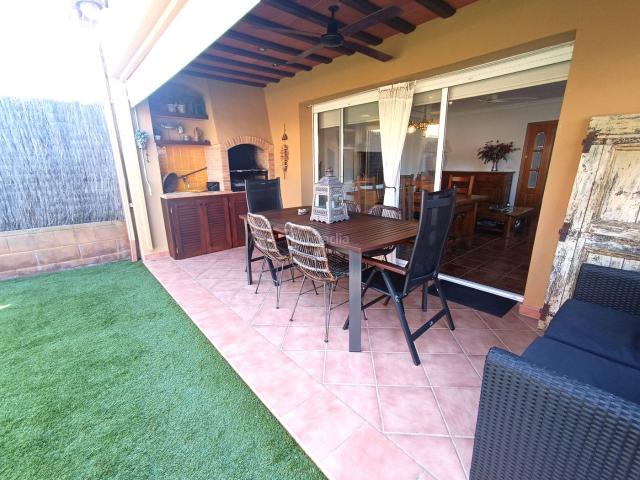 Casa adosada en venta en Palafrugell, Piverd Vila Seca Bruguerol Costa Brava. A 3 VIENTOS ORIENTADA A ESTE, SUR Y OESTE PISCINA JARDIN TERRAZAS MUY BUENA ZONA. Casas adosadas.