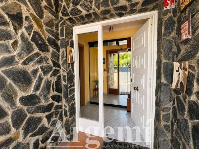Casa adosada en venta en Palau solità i Plegamans. Casa adosada esquinera en Palausolità i Plegamans. Casas adosadas Palau solità i.