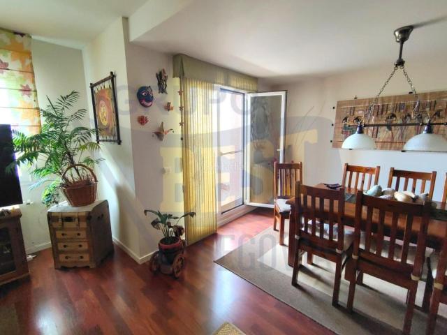 Casa adosada en venta en Palazuelos de Eresma. CHALET ADOSADO, CON PRECIOSO JARDÍN, EN PALAZUELOS DE ERESMA SEGOVIA. Casas adosadas Palazuelos de.
