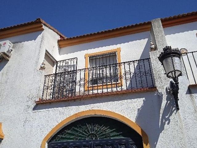 Casa adosada en venta en Palma del Condado La. Casas adosadas Palma del Condado.