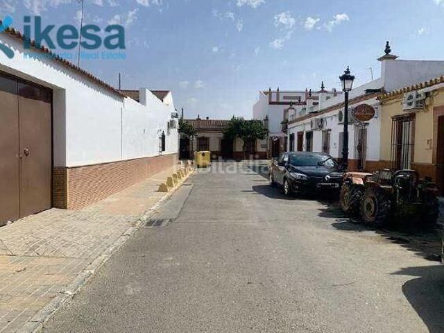 Casa adosada en venta en Palma del Condado La. VENTA CHALET ADOSADO EN LA PALMA DEL CONDADO, HUELVA. ACTIVO INMOBILIARIO SIN POSESIÓN. Casas adosadas Palma del Condado.