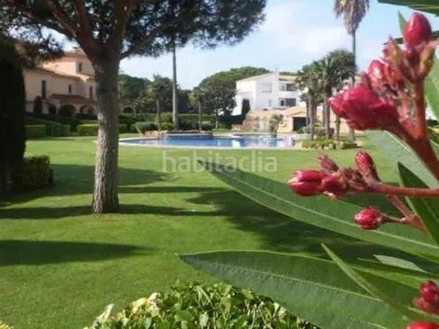 Casa adosada en venta en Pals Costa Brava. Casa adosada en Platja de Pals. Casas adosadas.