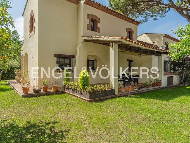 Casa adosada en venta en Pals, de 149 m² 3 habitaciones por 650.000