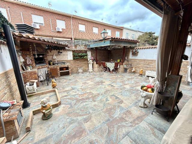 Casa adosada en Venta en Pantoja